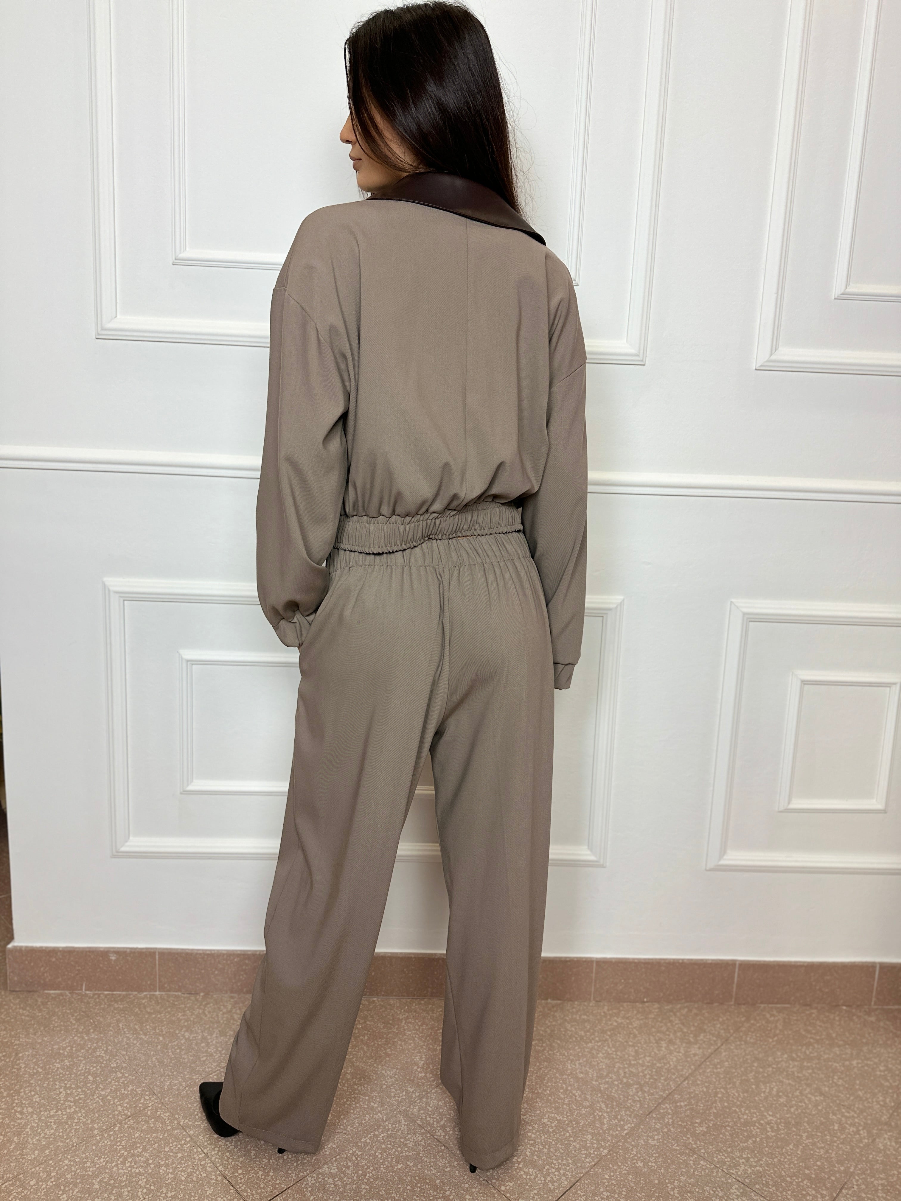 Coordinato.crboutique.marrone.ecopelle.sportivo.elegante