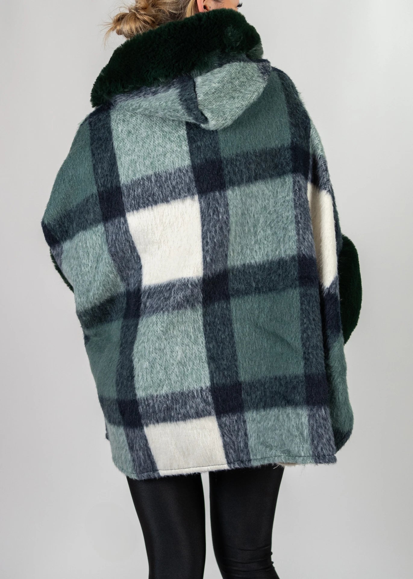 Poncho CAROLA